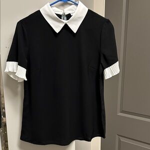 Black and White Collared Short Sleeve Top